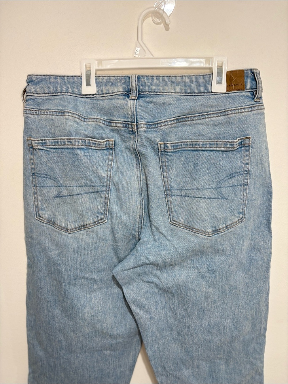 American Eagle Strigid Mom Jeans Blue Breeze Size 12 - Picture 6 of 9